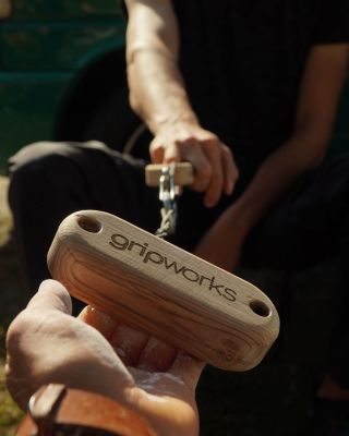 #climbing #hangboard #woodworking #cnc